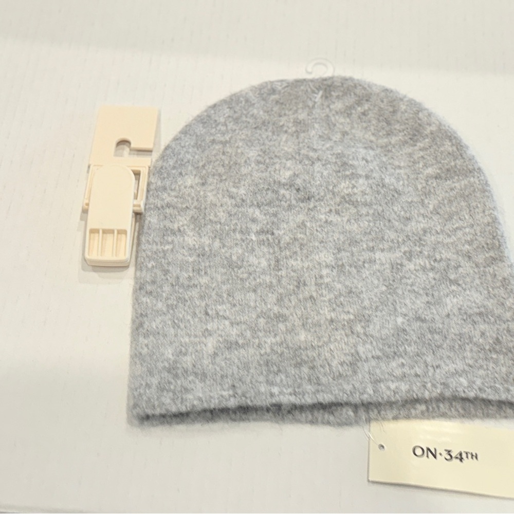 🆕 On 34th Women Beanie Light Gray Wool blend 🆕 - Picture 8 of 10